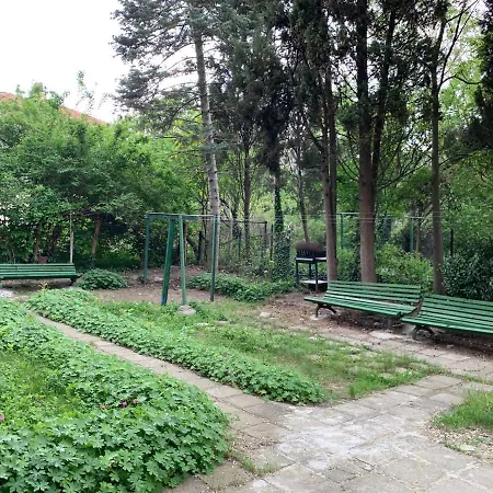 Alovet In Heart Of Апартаменты Варна